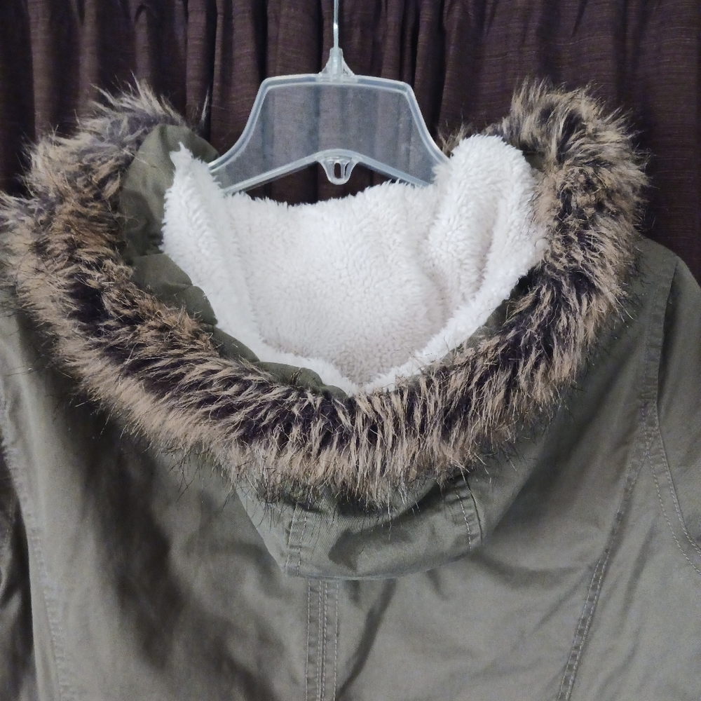 YOKI - Picture 7 of 10